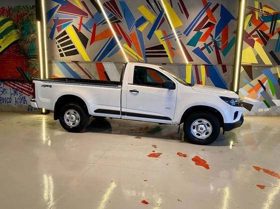 CHEVROLET S10 2.8 16V TURBO DIESEL LS CS 4X4 MANUAL CHEVROLET S10 2.8 16V TURBO DIESEL LS CS 4X4 MANUAL